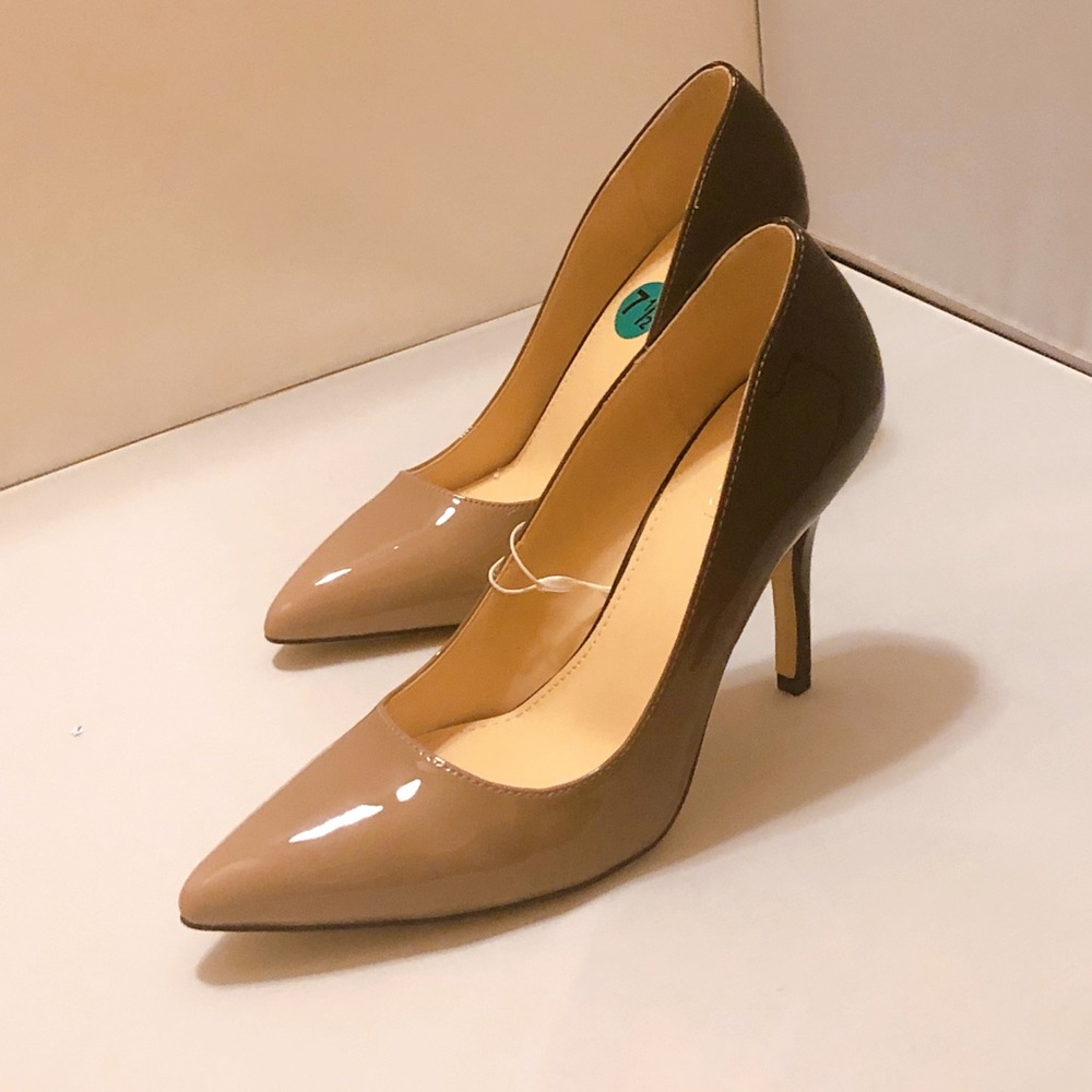 Nine West Two tone Pumps Black with Brown Size 7.5